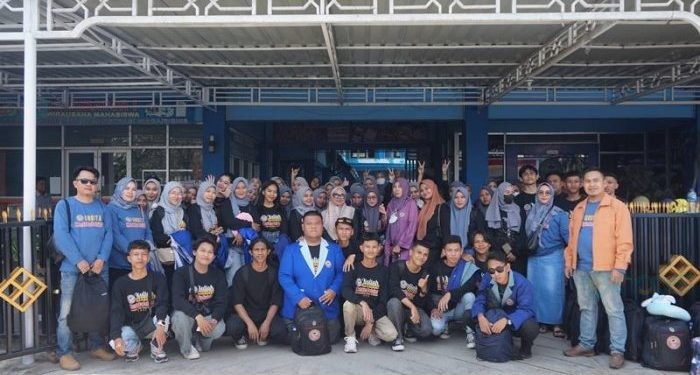 Dokumentasi mahasiswa sebelum melaksanakan kegiatan kuliah orientasi 2024.