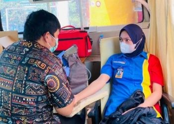 Pelaksanaan donor darah oleh ritel Indomaret, Sabtu (3/8/2024).