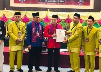 Pasangan Hamzah Isa dan Abdurrahman Bachmid (HIBAH) mendaftarkan diri di KPU Provinsi Gorontalo untuk bakal calon Gubernur dan Wakil Gubernur Gorontalo.