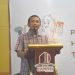Anggota KPU Kabupaten Gorontalo, WIndarto Bahuwa saat memberikan sambutan dalam Bimtek Pengelolaan dana Hibah Pilkada 2024. (Foto: Istimewa)
