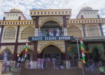 Masjid seribu rupiah di MTs 1 Kota Gorontalo.(Foto Putra/gopos)