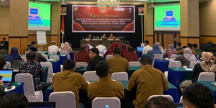 Pelaksanaan Rapat Sinkronisasi DPSHP menuju DPT di Hotel Grand Quality Jumat (20/9/2024) (Foto Rama/Gopos)