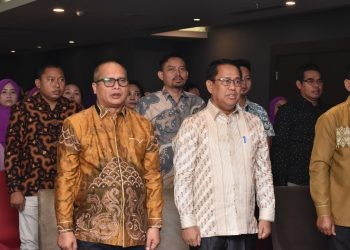 Kepala BPTD Kelas II Gorontalo Zulmardi (kiri).