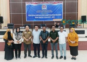 DPRD Bone Bolango resmi menetapkan pimpinan DPRD masa jabatan 2024-2029. Hal ini terungkap saat paripurna Masa Jabatan Tahun 2024-2029 di Ruang Sidang DPRD Bone Bolango, Selasa (3-9-2024).