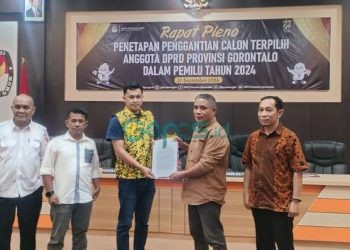 KPU Provinsi Gorontalo menetapkan Sun Biki menggantikan Wasito Sumawiyono sebagai PAW Anggota DPRD Provinsi Gorontalo, Rabu (11-9-2024).