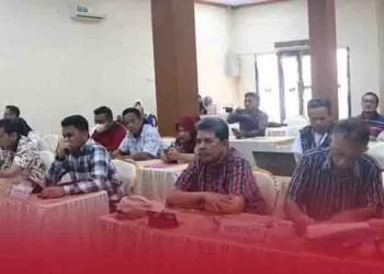 Suasana sosialisasi tahapan pencalonan pemilihan Gubernur dan Wakil Gubernur Gorontalo, Bupati dan Wakil Bupati Gorontalo Utara Tahun 2024 di Gedung Graha Anbril Kwandang