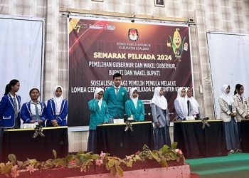 Lomba Cerdas Cermat dalam rangkaian Semarak Pilkada 2024 yang diselenggarakan KPU Boalemo dalam rangka meningkatkan partisipasi pemilih khususnya pemilih pemula.(Foto KPU)