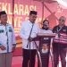 Hasan Lasiki (tiga dari kanan) saat Mendampingi Paslon Ilomata Conference Pers usai pencabutan nomor urut, Senin (23/09/2024) (Yusuf/Gopos)