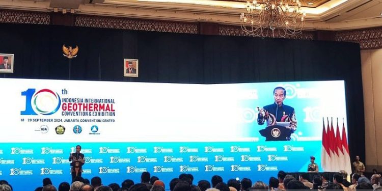 Presiden Joko Widodo menyampaikan sambutan saat pembukaan Konvensi dan Pameran Panas Bumi Internasional Indonesia ke-10 di Jakarta, Rabu (18 September 2024). ANTARA/Mentari Dwi Gayati