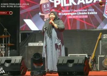 Komisi Pemilihan Umum (KPU) melaksanakan Kick Off Sosialisasi Gebyar Pilkada Pemilihan Gubernur dan Wakil Gubernur, Bupati dan Wakil Bupati Kabupaten Bone Bolango Tahun 2024 di lapangan Likada Kabupaten Bone Bolango, Selasa 17-9-2024.