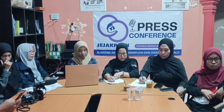 Konferensi pers Jejak Puan Gorontalo, Sabtu, (28/9/2024). (Foto Sari gopos)