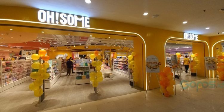 Tenant OH! SOME di Lantai 2 Citimall Gorontalo yang menghadrikan berbagai produk fesyen, aksesoris, kecantikan, hingga kebutuhan sehari-hari.