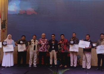 Balai Penjaminan Mutu Pendidikan (BPMP) Provinsi Gorontalo, sukses menggadakan acara penyerahan apresiasi dan refleksi terhadap implementasi program merdeka belajar, kegiatan tersebut dilangsungkan di hotel Aston Kota Gorontalo, Minggu (20/10/2024).