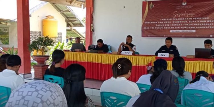 Kegiatan sosialisasi yang digelar KPU Boalemo di Desa Tri Rukun Kecamatan Wonosari, Rabu (9/10/2024).(Foto KPU)
