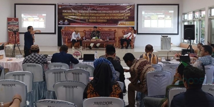 KPU Provinsi Gorontalo menggelar Rakor potensi kerawanan tahapan Pilkada tahun 2024, berlangsung di Aula KPU Pohuwato, Selasa (1/10/2024) (Yusuf/Gopos)