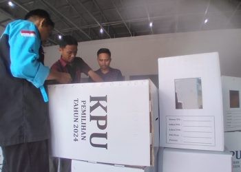 KPU Boalemo menerima sedikitnya 498 kotak suara yang akan digunakan pada Pemilihan Gubernur dan Wakil Gubernur Gorontalo serta Pemilihan Bupati dan Wakil Bupati Boalemo.(Foto KPU)