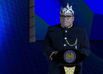 Rektor UNG Eduart Wolok memberikan sambutan dalam kegiatan KONASPI XI di UNESA, Rabu (9/10/2024) (Foto: UNG)