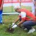Pj Gubernur Gorontalo Rudy Salahuddin turut mengawali penanaman 1.000 pohon dalam rangka HUT PMI ke 79.(Foto Sari gopos)