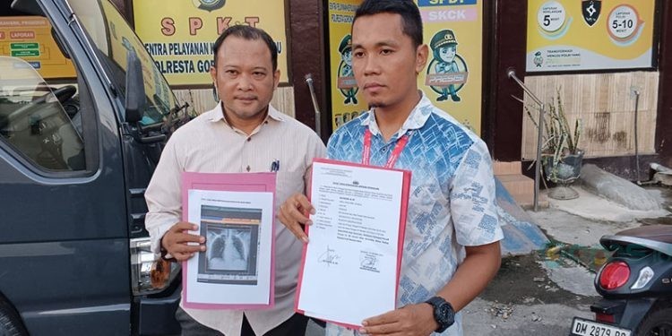 Suami koban, Nanang Masaudi bersama kuasa hukumnya Ali Rajab menyambangi polresta gorontalo kota