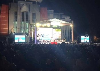 Suasana ribuan jamaah yang menghadiri UNG Bersholawat pada Rabu malam (16/10/2024). (Foto Rama Gopos)