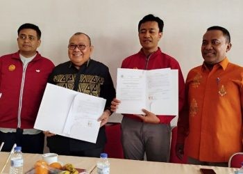 Penandatangan kerjasama oleh Dekan Fakultas Hukum UNG dan Dekan Fakultas Hukum UNESA, Kamis (10/10/2024).(Foto UNG)