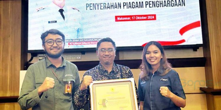 PT Pertamina Patra Niaga Sulawesi meraih penghargaan Zero Accident Tingkat Nasional dari Kementerian Tenaga Kerja pada acara Hari Jadi Sulawesi Selatan ke – 355 tahun di Rumah Jabatan Gubernur pada Kamis (17/10).