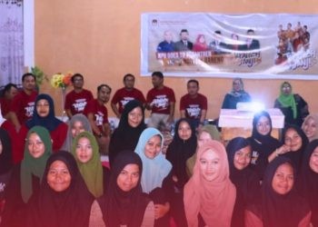 Kegiatan KPU Gorontalo Utara dalam KPU Goes to Pesantren, bertempat di MA Al Khairaat Gentuma, Selasa (22/10/2024).(Foto KPU)