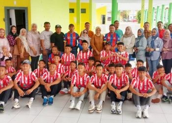 Pelepasan Kontingen Sepak Bola Pelajar Blispi Gorontalo. Foto Humas