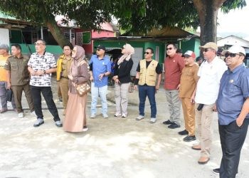 Kunjungan kerja komisi III dekot di tiga lokasi bencana longsor,  Senin (7/10/2024).(foto Rama/Gopos)