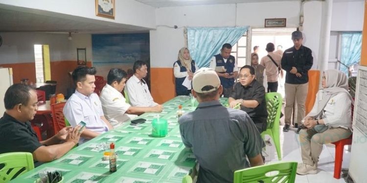 Kunjungan Komisi II DPRD Kota Gorontalo di beberapa rumah makan, Selasa (8/10/2024) (Foto Humas Dekot)