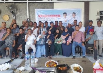 Puluhan Mantan Kades Se Pohuwato Nyatakan Dukungan Paslon Siap, berlangsung di RM Kepiting Emas, Kecamatan Marisa, Ahad (6/10/2024).(Foto Yusuf Gopos)