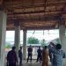Komisi II DPRD Kabupaten Gorontalo saat meninjau pembangunan gedung PLUT di Desa Bulila Kecamatan Telaga. (Foto: DPRD)