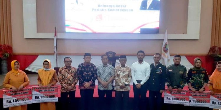 Foto Ramah Tamah Pemerintah Kota Gorontalo dengan Keluarga Besar Perintis Kemerdekaan di Rumah Dinas Wali Kota Gorontalo (Minggu/10/11/2024) Foto Nandar/Gopos