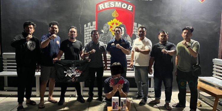Tim Resmob Otanaha Polda Gorontalo berhasil mengamankan pelaku pencurian berinisial AA (21) yang terlibat dalam kasus pencurian di Kolam Renang Lahilote, Kelurahan Limba U II, Kecamatan Kota Tengah, Kota Gorontalo.