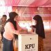 KPU Boalemo menggelar simulasi pemungutan dan perhitungan suara serta penggunaan aplikasi Sirekap, Selasa (12/11/2024).(Foto KPU)