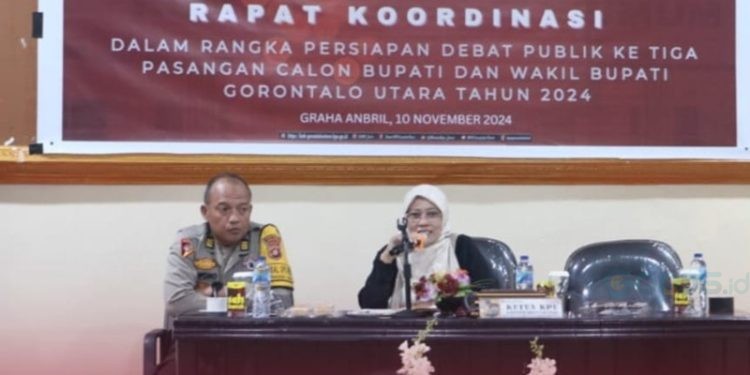 Rakor persiapan debat publik ketiga Pilkada Gorut yang dipimpin KPU Gorontalo Utara, Minggu (10/11/2024).(Foto KPU)