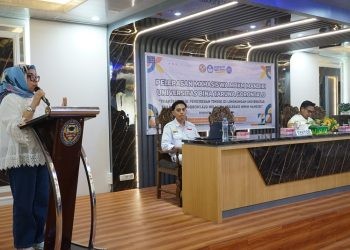 Rektor UNBITA Gorontalo Ellys Rachman saat melepas 142 mahasiswa terpilih program MBKM Mandiri.