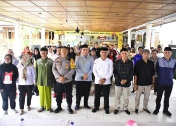 Pencanangan sekaligus sosialisasi Kampung Anti Politik Uang di Kedai Kafe Sera, Kota Gorontalo, Rabu (13/11/2024).(foto Nandar Gopos)