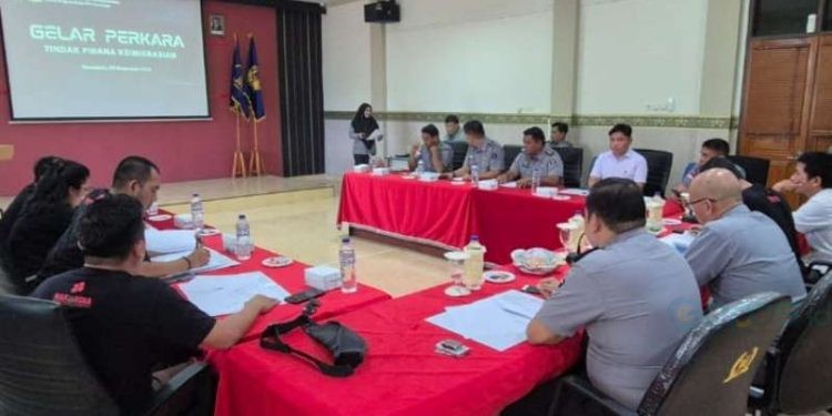 Senin (09/12) Kantor Imigrasi Kelas I TPI Gorontalo mengadakan Gelar Perkara tindak pidana Keimigrasian terhadap dugaan pelanggaran Keimigrasian yang dilakukan oleh 2 (dua) Warga Negara Asing asal Vietnam di Wilayah Kabupaten Gorontalo.