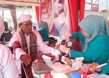 Warga Kota Gorontalo Antusias Ikut Tes Kesehatan Gratis Alfamidi