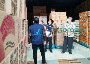 BPOM Gorontalo melaksanakan inspeksi Gudang Distributor makanan dan minuman di Kabupaten Gorontalo, Jumat (20-12-2024).