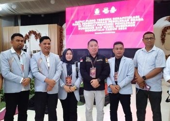Jajaran Komisioner KPU dan Bawaslu Boalemo saat rapat pleno rekapitulasi perolehan suara di KPU Provinsi Gorontalo, Jumat (6/12/2024).(Foto KPU)