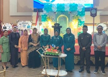 Foto bersama Ketua DPRD bersama Pimpinan Daerah serta Pengurus PKK di Rudis Walikota Gorontalo (Kamis/19/12/2024) (Rama/Gopos)