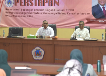 Rektor UNG, Prof. Dr. Ir. Eduart Wolok, ST, MT, menekankan pentingnya peningkatan prestasi mahasiswa di berbagai bidang sebagai salah satu indikator kesiapan institusi menuju status baru tersebut.