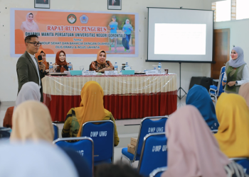 – Dharma Wanita Persatuan Universitas Negeri Gorontalo (DWP UNG) terus menunjukkan komitmen dan konsistensinya, dalam mendukung kesehatan dan kesejahteraan bagi anggota maupun civitas akademika di lingkungan kampus