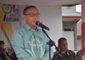 Pj Sekda Kabupaten Gorontalo, Trizal Entengo saat memberikan sambutan pada apel pengawasan Pilkada. (Foto Humas)