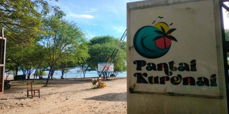 Lokasi wisata pantai Kurenai Gorontalo masih tetap menerima wisatawan sebagaimana biasa.(Foto Putra Gopos)