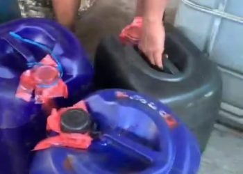 Tangkapan layar video dugaan praktek jual beli solar bersubsidi yang melibatkan seorang petinggi di Gorontalo.(Istimewa)