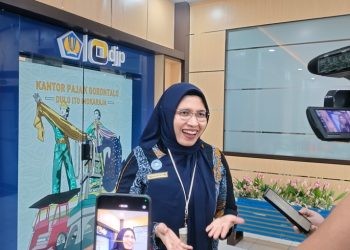 Kepala KPP Pratama Gorontalo, Primadona Harahap ketika dikonfirmasi seputar penipuan yang mengatasnamakan pegawai pajak, Jumat siang (17/1/2025). (Foto Putra/Gopos)