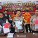 Kapolres Kotamobagu AKBP Irwanto saat konfrensi pers terkait dugaan korupsi bantuan PT JRBM oleh oknum kades Bakan.(Foto Humas Polres Kotamobagu)